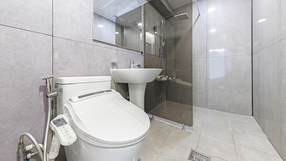 Incheon Vacations - Ganghwado Mare Seawater Poolvilla - Property Image 11