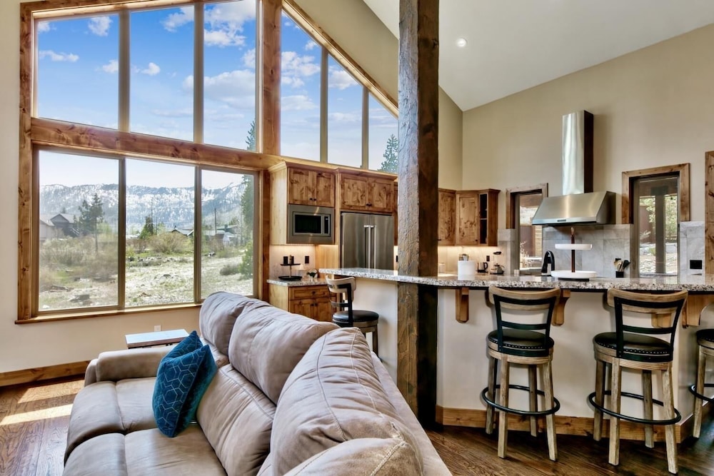 1008c Mountain View Retreat 5 Bedroom Home