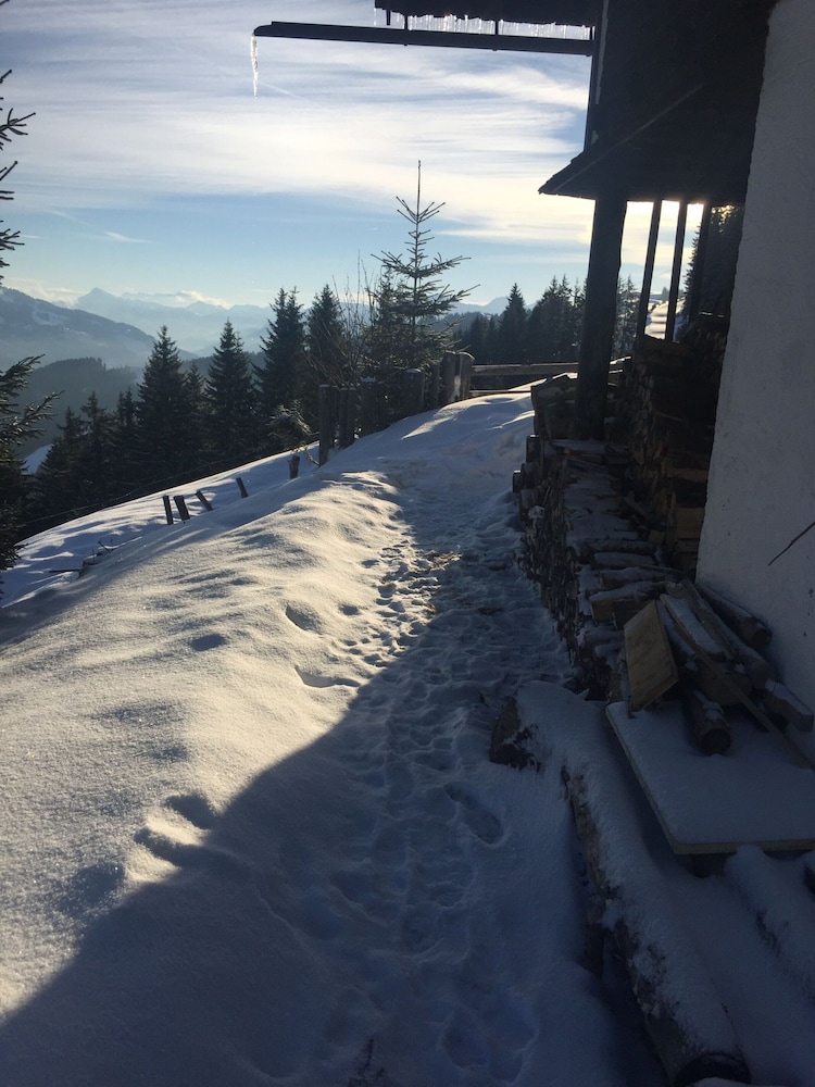 Panoramic hut in the ski Area