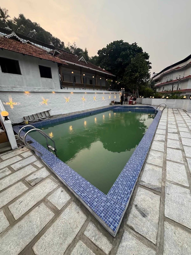 ASHRAMAM HEALTH RESORT