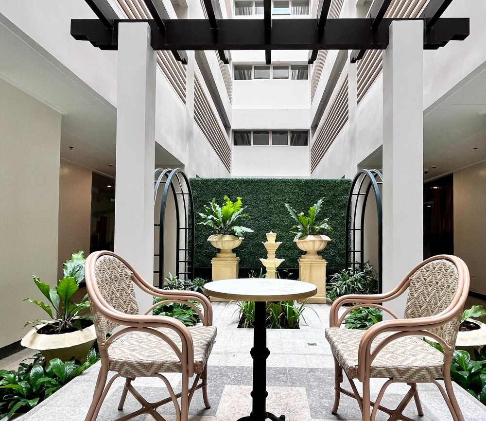 Room-elegant Studio in Saint Dominique