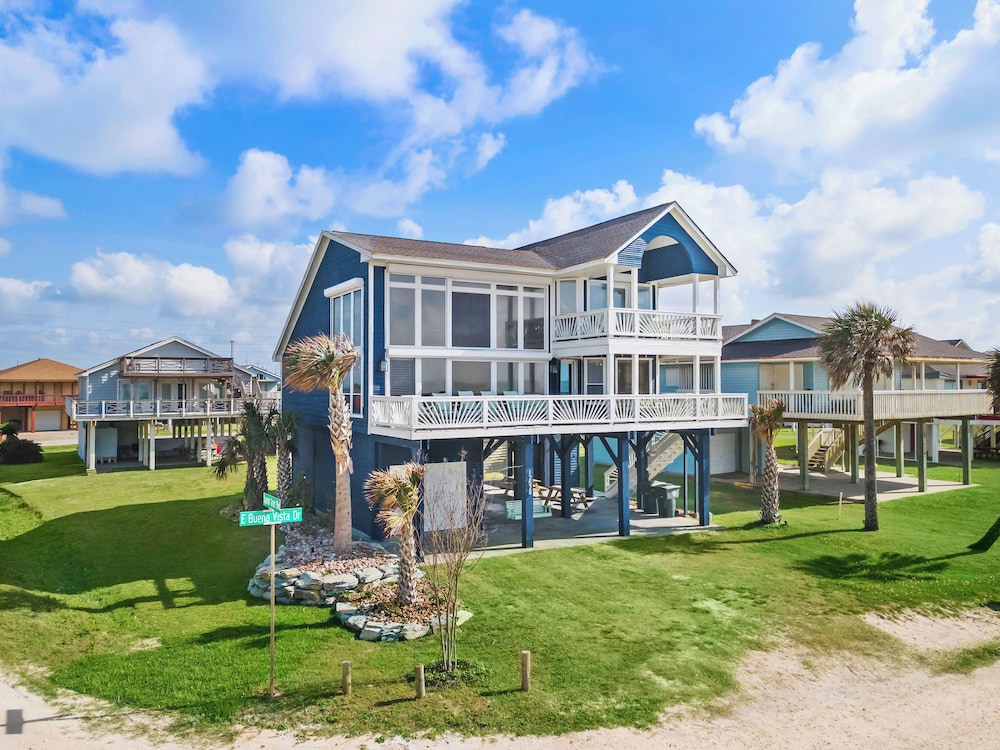 Ocean View by Ryson Vacation Rentals