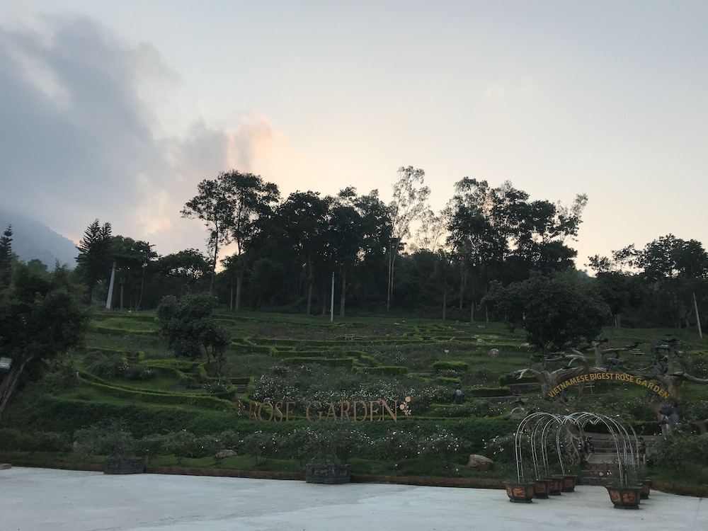 Paragon Resort