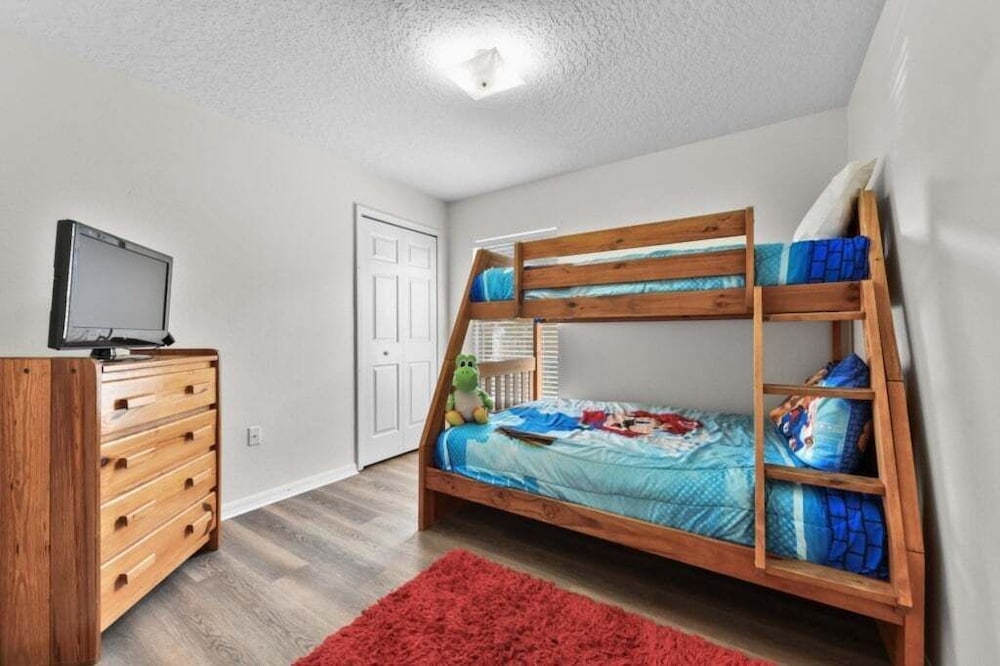 Cozy 4br Pool Home W/ Game Room Near Disney 4 Bedroom Villa