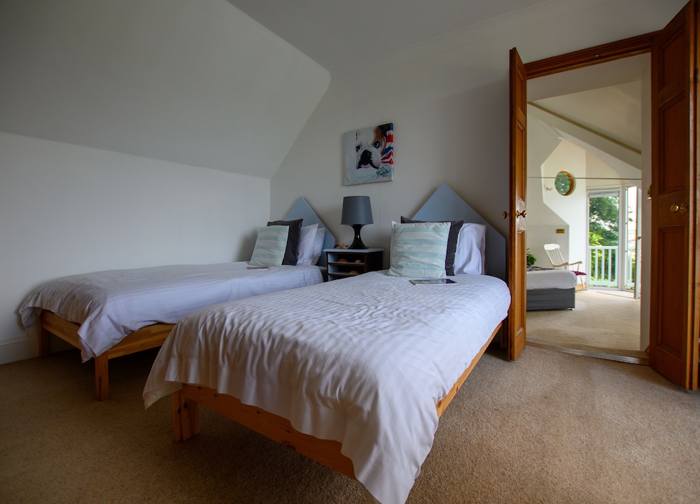 Exclusive Home With the Best Views in Dartmouth view 5