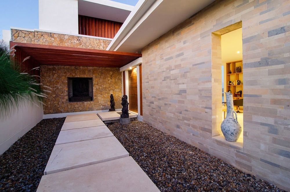 Villa Bliss