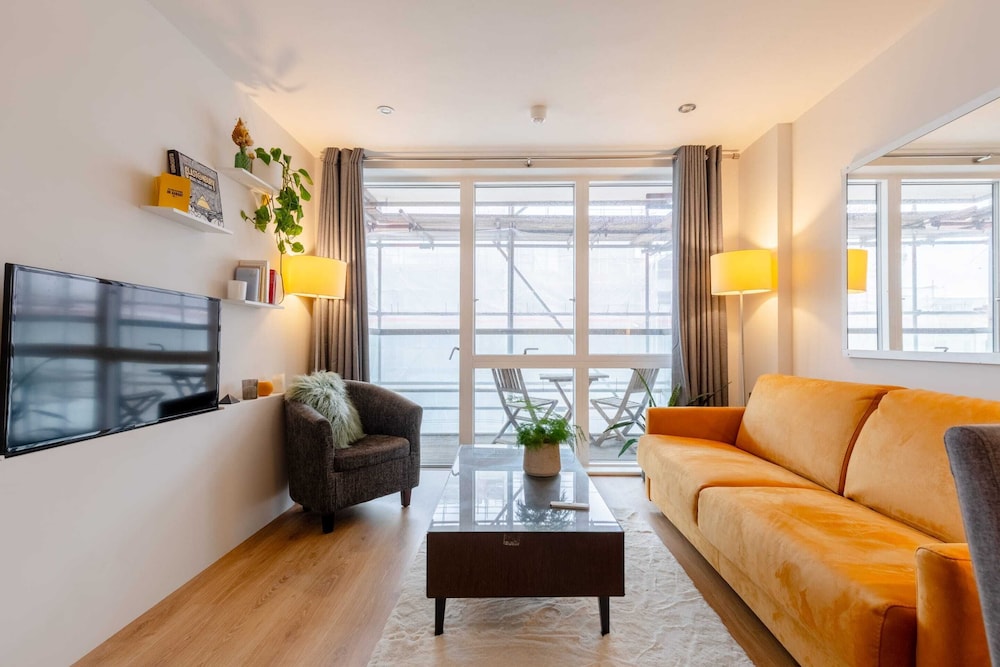 Vibrant & Inviting 1BD Flat, Heart of Haggerston!
