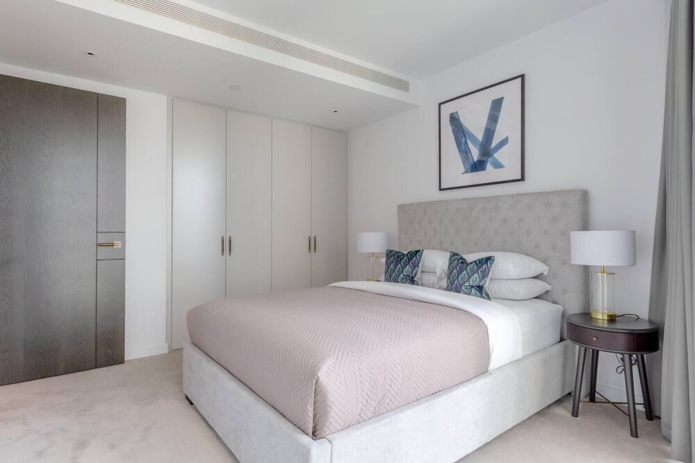Luxurious 3BD Flat by the River Thames - Vauxhall