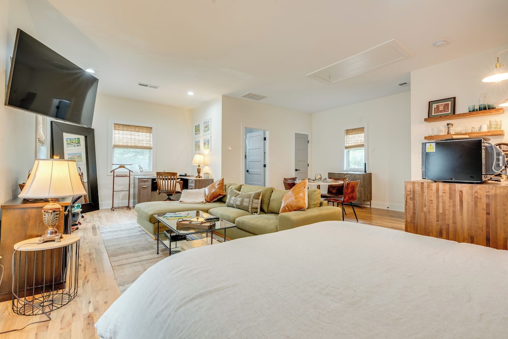 Wfh-friendly Studio - 5 Mi to Downtown Atlanta!