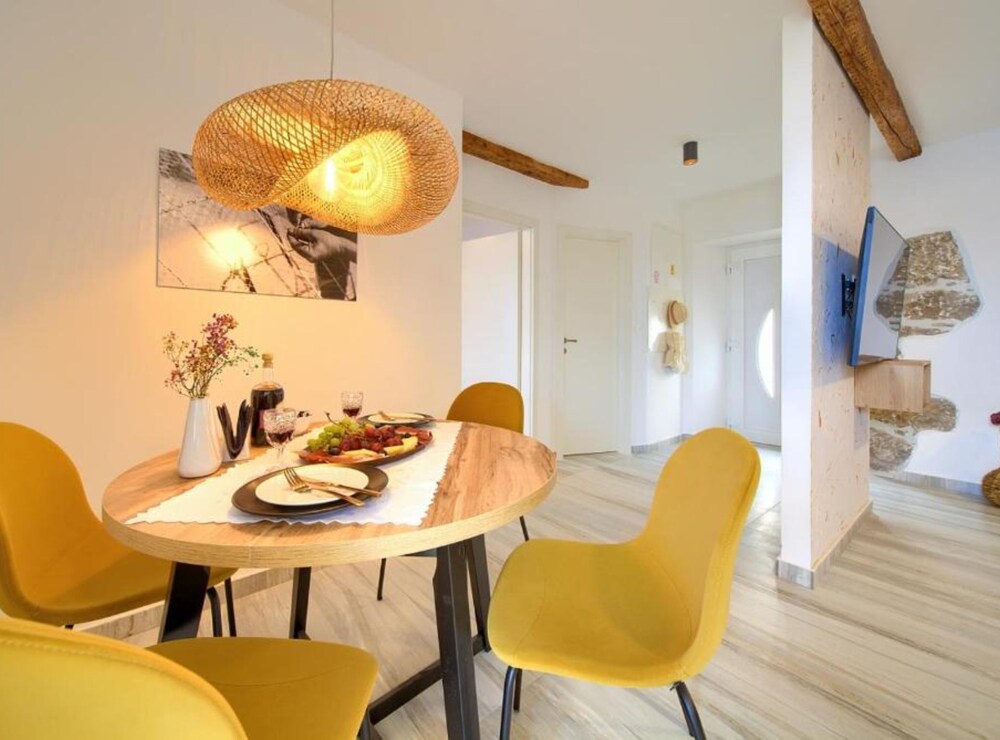 Apartment Dume
