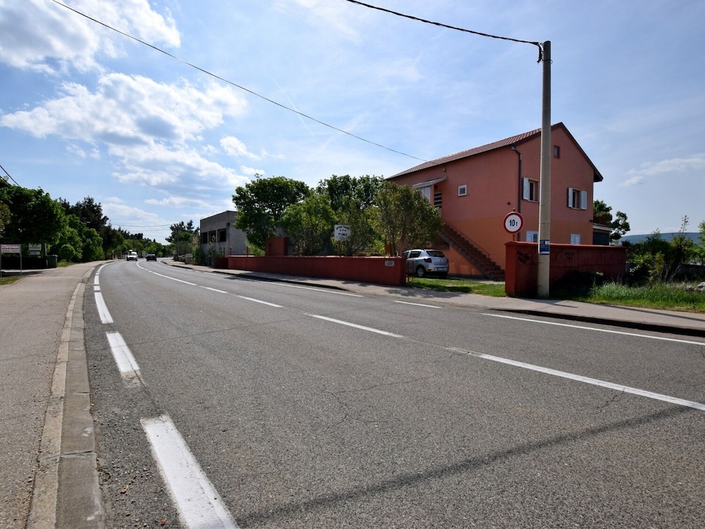 Mari - 30m From the sea - A2