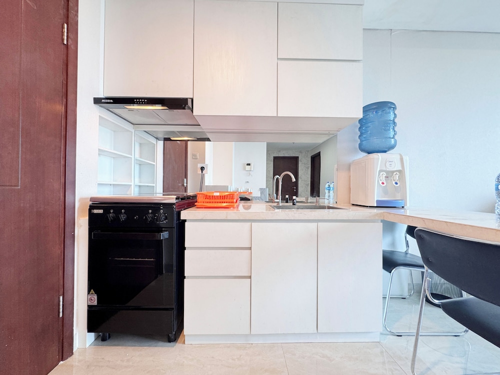 Strategic 2Br With City View At Grand Sungkono Lagoon Apartment