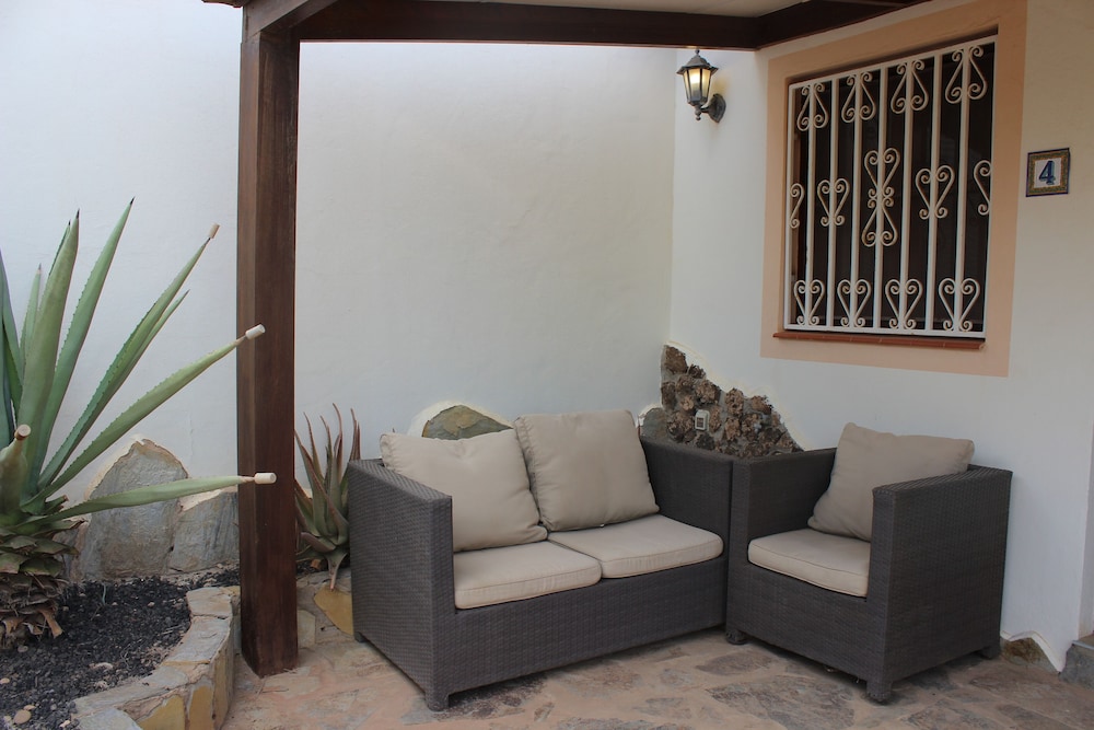 Comfortable 1-bed Bungalow in Parque Holandés