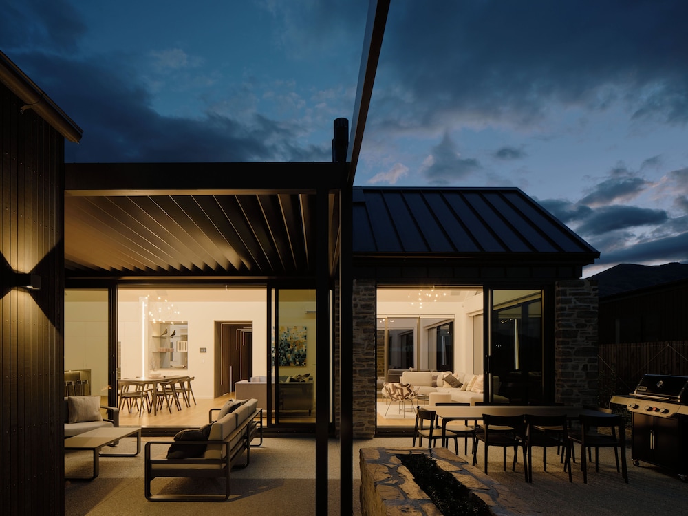 Stone Point - Mountain Views - Sleeps 8 view 3