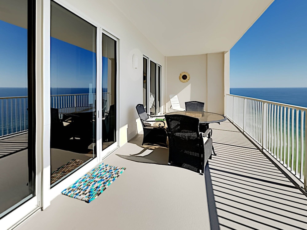 Ocean Reef by Resort Collection