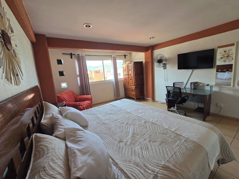 Loft Rayito de Sol, Zihuatanejo Center With AC