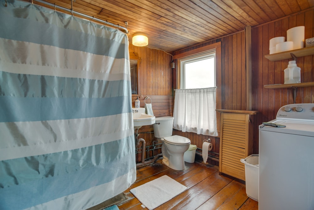 Historic Cottage w/ Beautiful Oceanfront View view 5