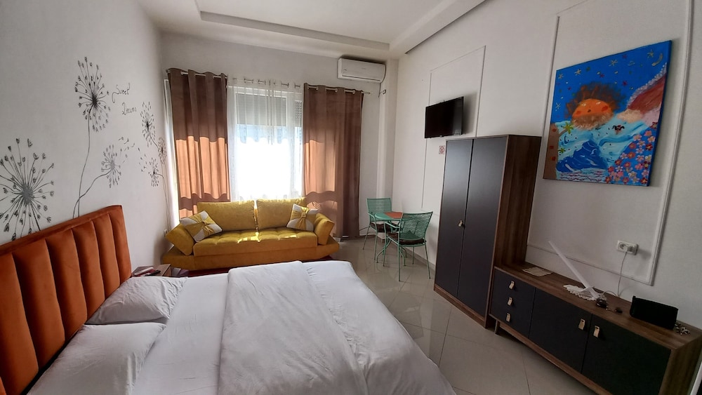 Isabel Rooms & Apartments
