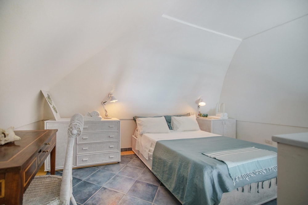 Corricella Sea Window photo 4