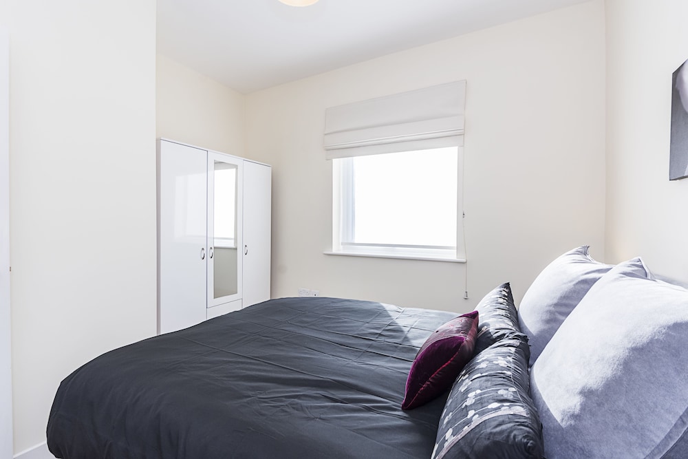 Heron House Apartments