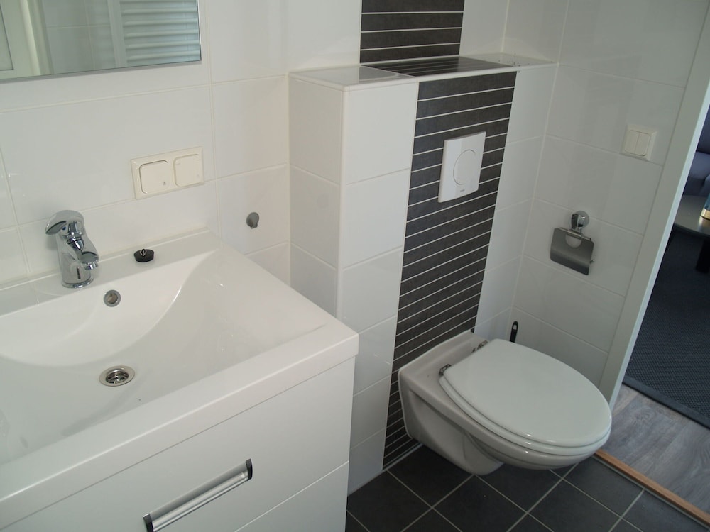 Modern Chalet in the Polder 15km From Alkmaar view 4