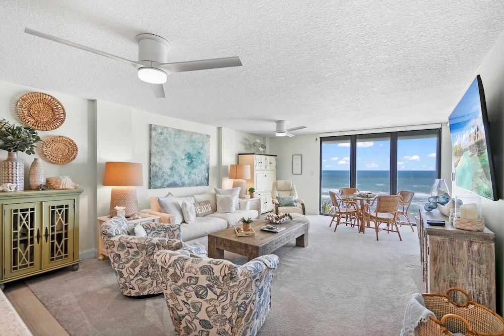 Vast Oceanfront Views Pool Patio Tennis