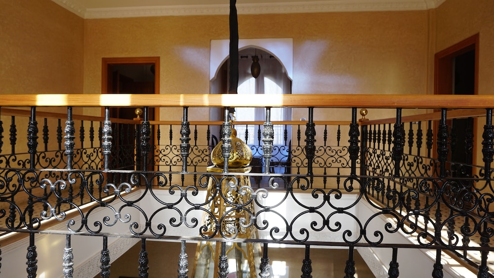 Saphir Paon - Luxury Villa in the Middle of a Farm