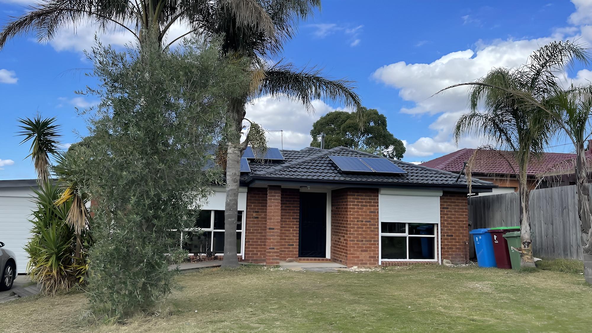 Hampton Park 4BDM Holiday Home Dandenong view 5
