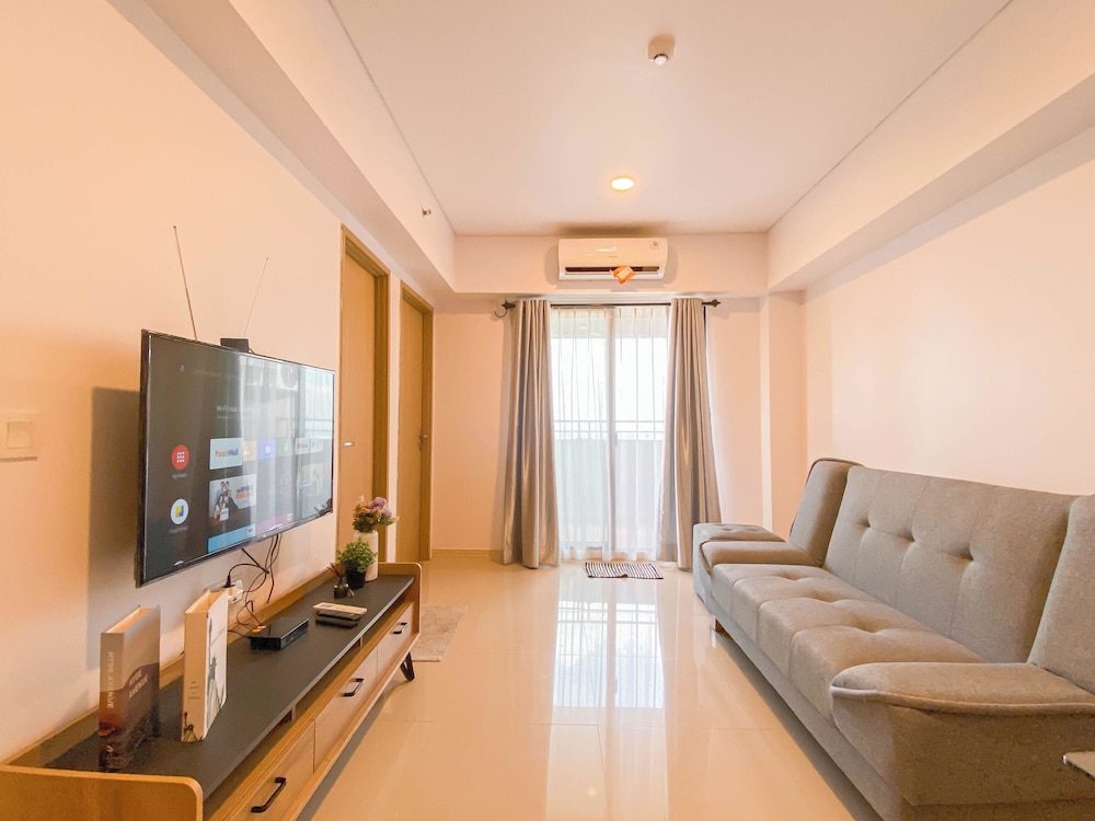 Enjoy Living 3BR at Meikarta Apartment