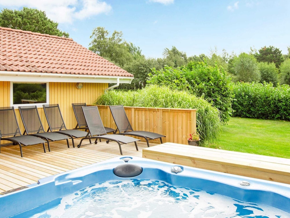 10 Person Holiday Home in Vaeggerlose-by Traum
