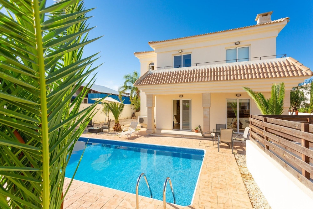 Villa Chryso in Paralimni