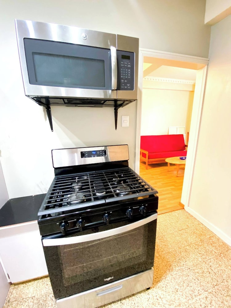 Stylish One-bedroom Apartment in Secure Compound, Port of Spain