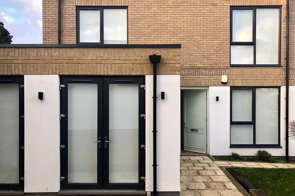 Cosy 2 Bedroom House Near Greenwich