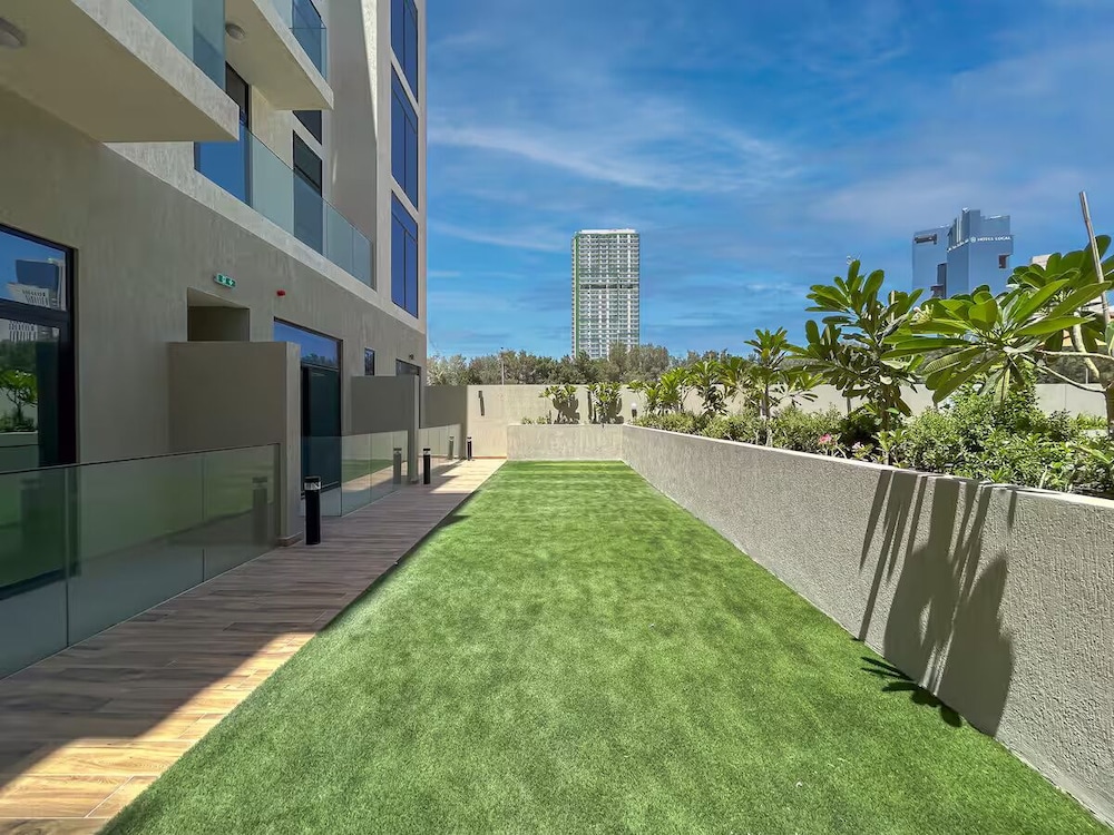 Elysee III by Pantheon Development