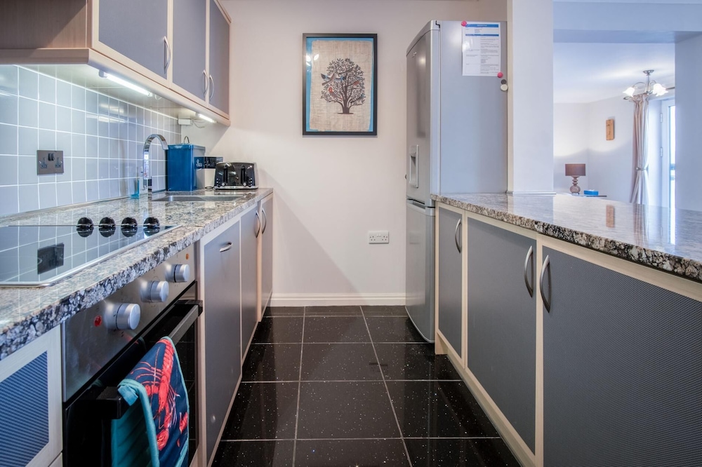 13 St Bride's Bay View - 4 Bedroom - Broad Haven