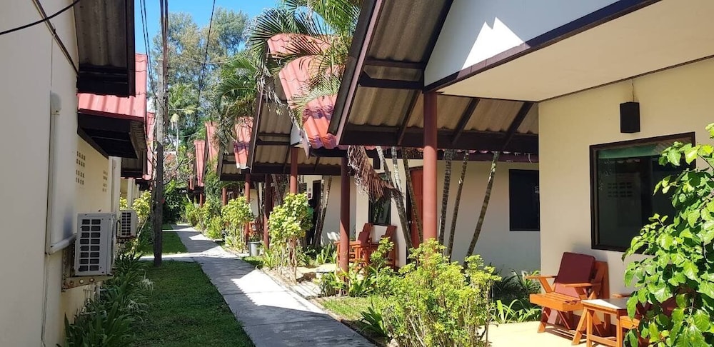 Golden Bay Cottage