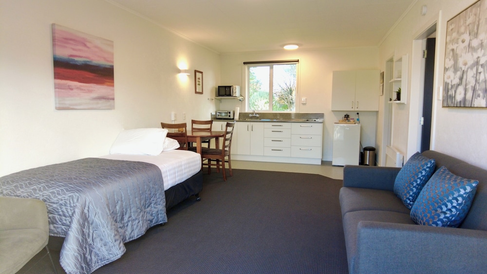 Moana Court Motel