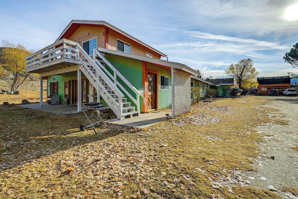 Mtn-view Weldon Home: Walk to Pacific Crest Trail