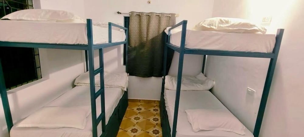 Karma Stays Hostel Morjim