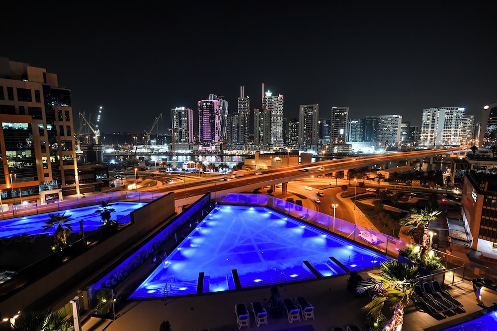 Elite Downtown Residence 2