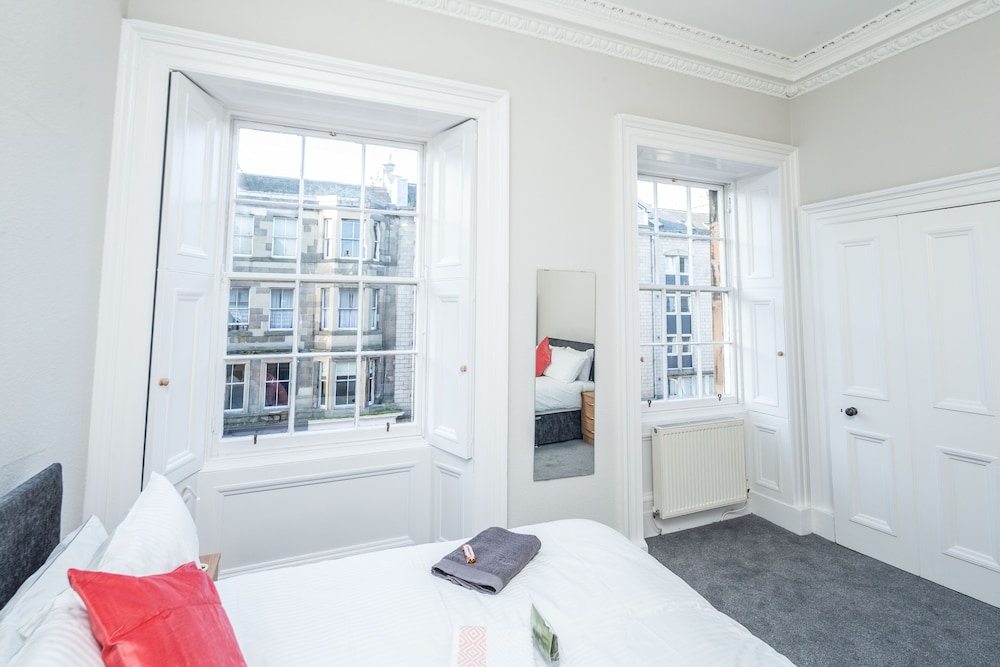 Fabulous Southside Property view 5