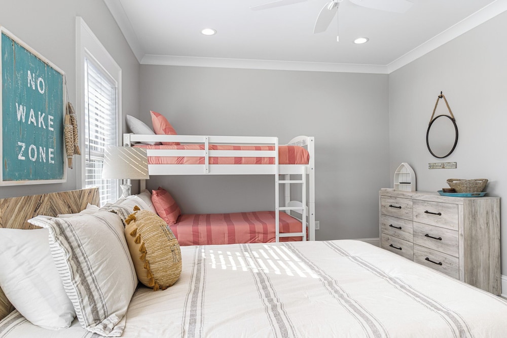 Sunshine Villa by Southern Vacation Rentals