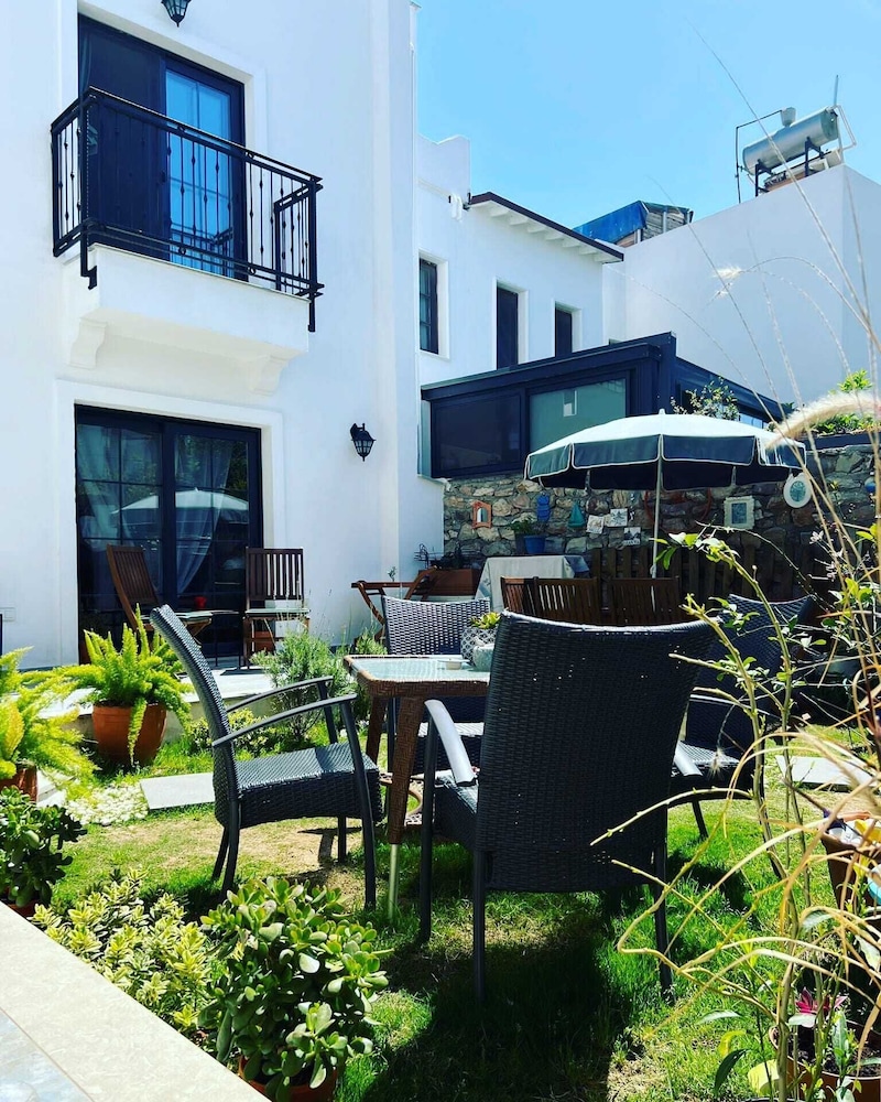 Photo 38