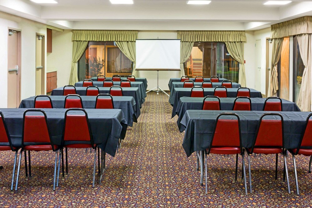 meeting & event spaces