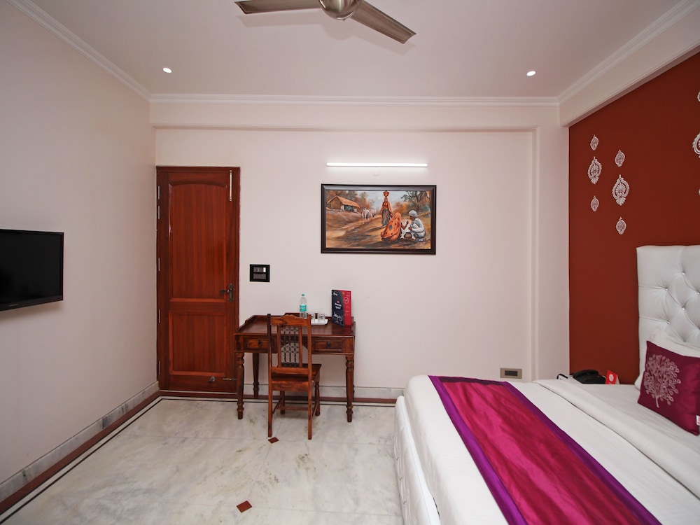 OYO 8430 Absin Hospitality