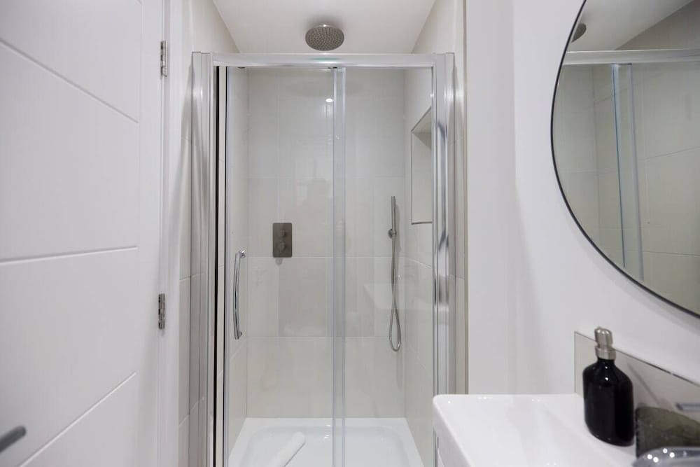 The Melbray Escape - Trendy 2bdr Apartment