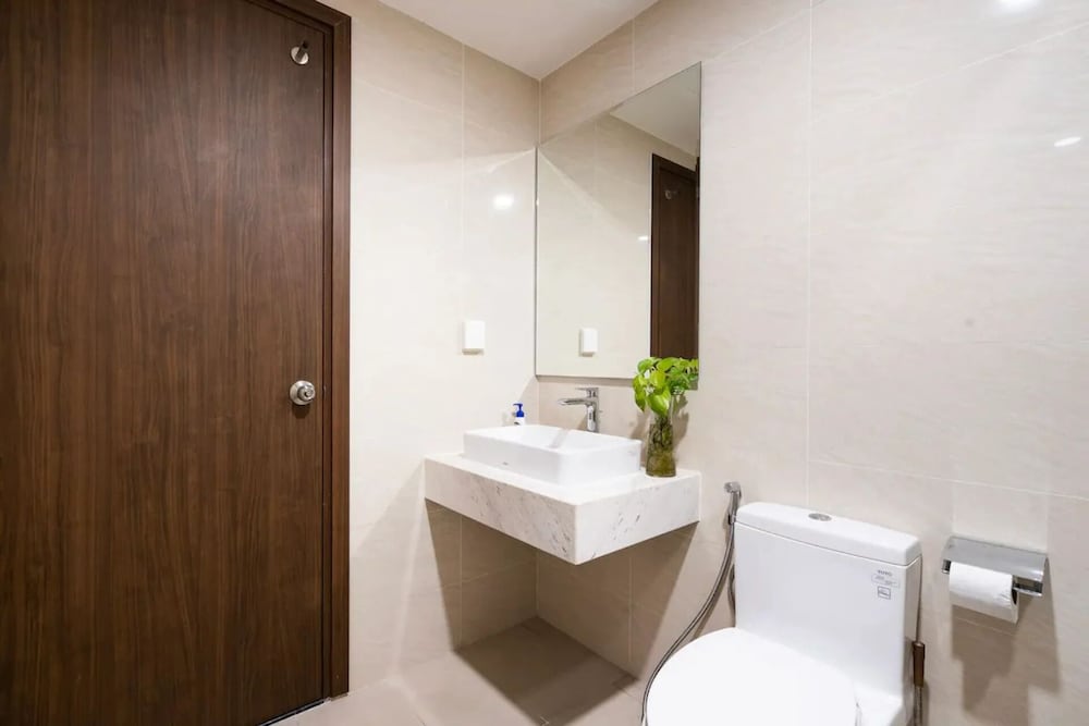 Prestige Saigon Royal - Modern Apartment