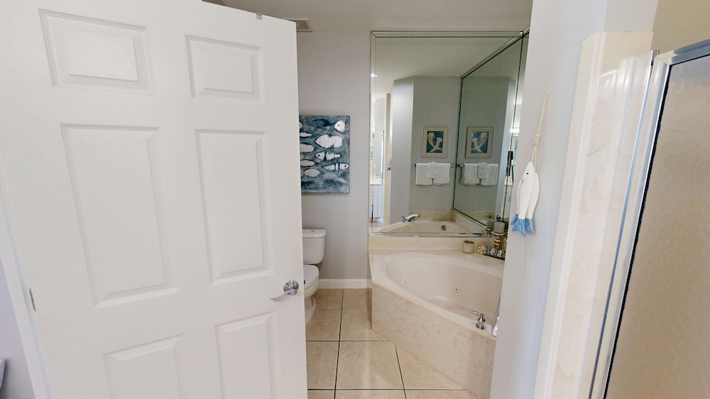 Sterling Shores Penthouse #2 3 Bedroom Condo