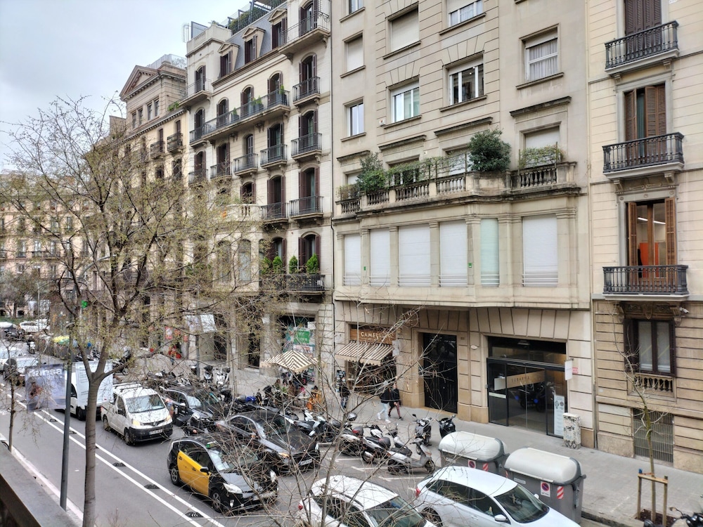 Anais Apartments by gaiarooms