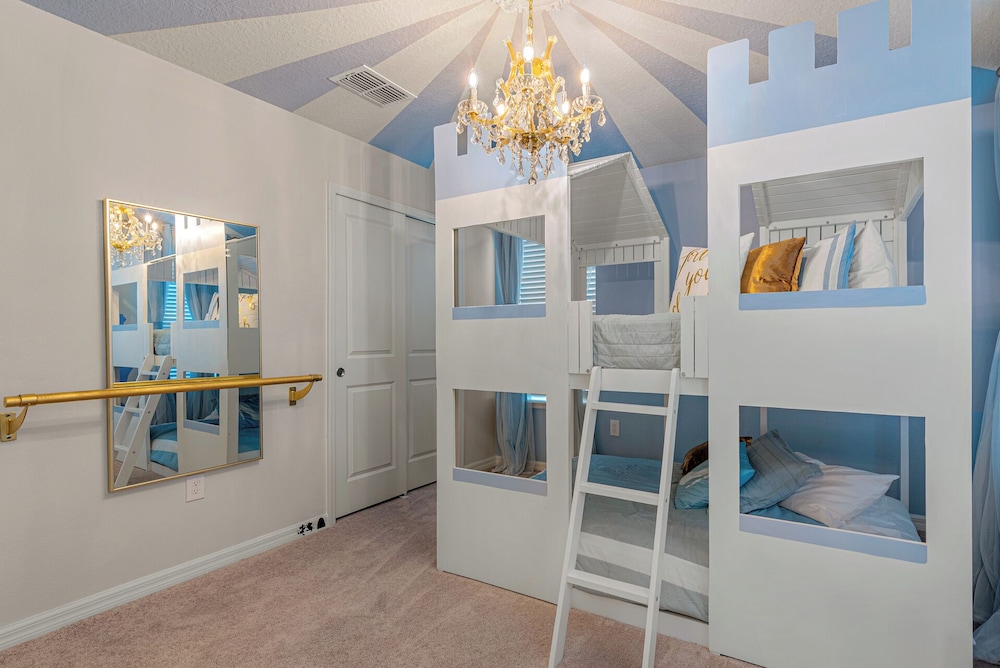 Unforgettable Family Luxury 9BR Villa